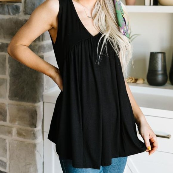 Bamboo Babydoll V-Neck Tank In Black - Picture 2 of 5